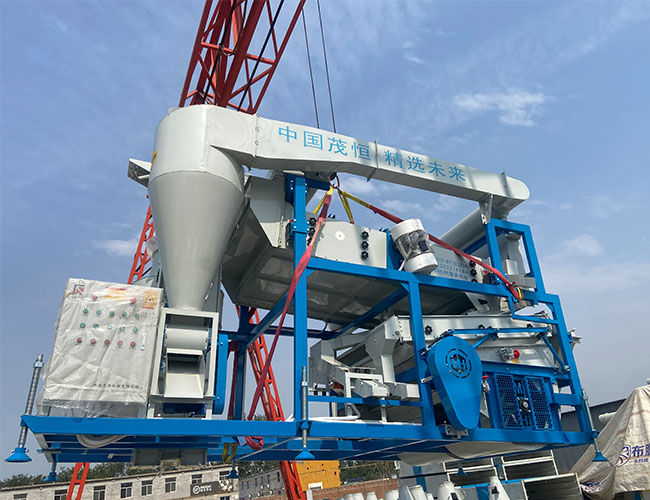 茂恒機械：十五噸復式精選機裝車發貨?。。?>
                            </a>
                          </div>
                        </div>
                        <div   id=